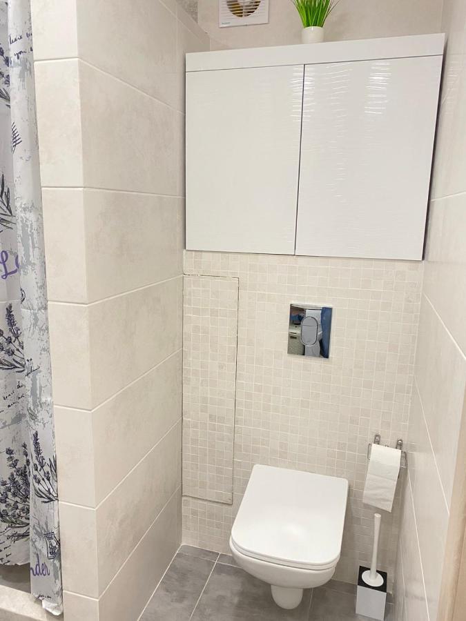 צ'רניהיב Suite Mira Avenue Center Двухкомнатная Квартира В Центре Возле Тц Цум מראה חיצוני תמונה