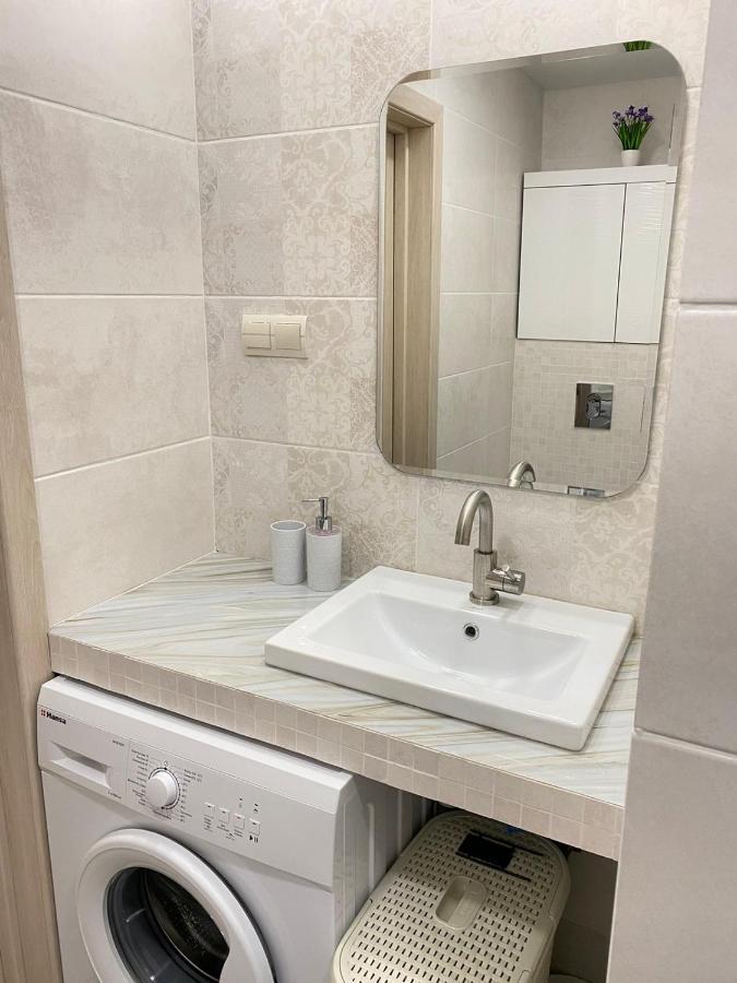 צ'רניהיב Suite Mira Avenue Center Двухкомнатная Квартира В Центре Возле Тц Цум מראה חיצוני תמונה